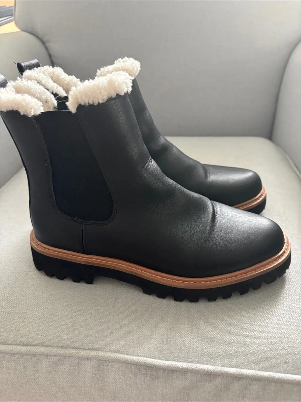 Jcrew Black leather Sherpa-Trim Chelsea Boots for Women